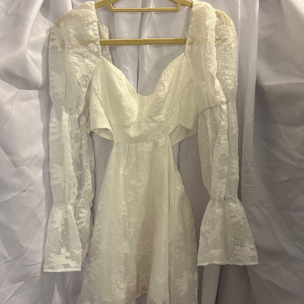 Dress - Picture 2 of 4